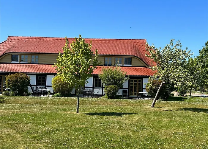 Rugana - Komfortplus An Der Feldkante Mit 2 Schlafzimmern Und Terrasse D17 * Dranske